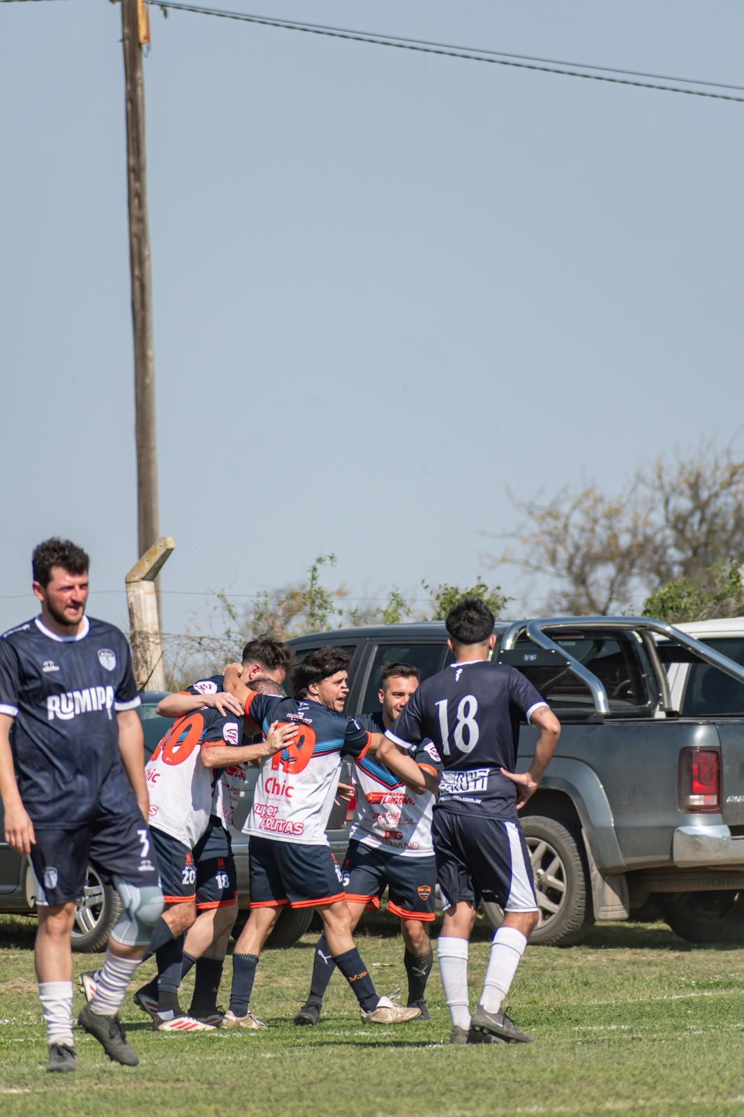 Lo dejó sin invicto y recuperó terreno